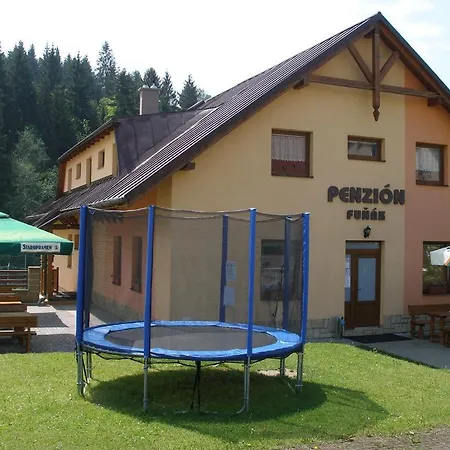 Funak بيت ضيافة أوسكادنيكا